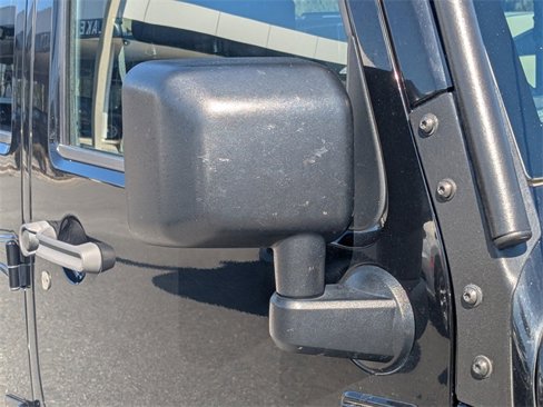 Used 2015 Jeep Wrangler Unlimited Sahara image 10