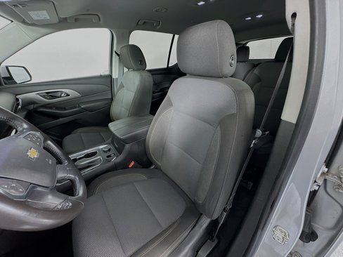 Used 2020 Chevrolet Traverse LT image 20