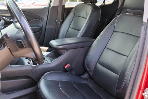 Used 2018 GMC Terrain Denali w/ Advanced Safety Package image 12