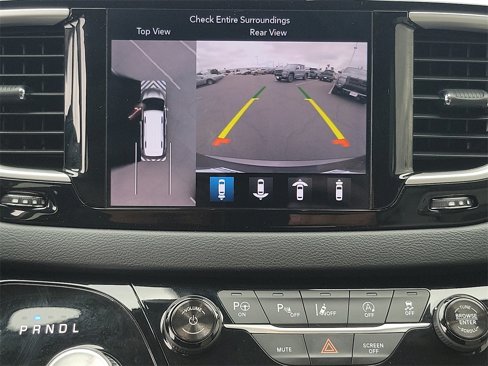Used 2018 Chrysler Pacifica Touring-L w/ Advanced Safetytec Group image 11