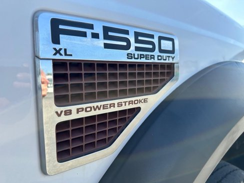 Used 2010 Ford F550 2WD Regular Cab Super Duty image 35