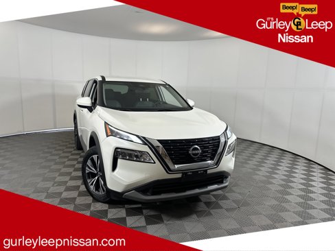 Used 2023 Nissan Rogue SV image 1