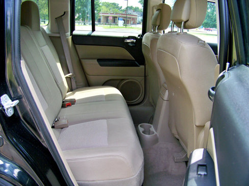 Used 2014 Jeep Patriot Latitude image 36