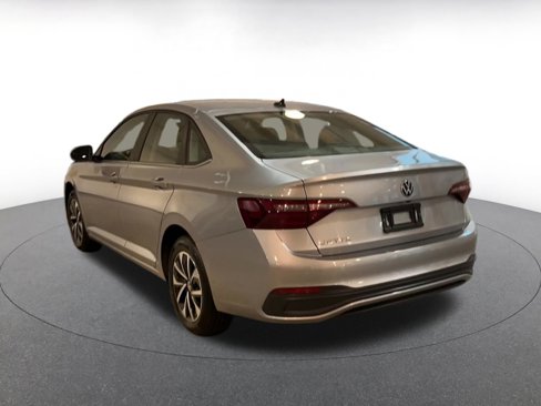 Used 2024 Volkswagen Jetta S image 11