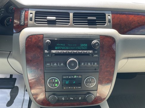 Used 2013 Chevrolet Tahoe LT w/ Texas Edition image 15