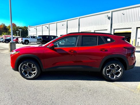 New 2026 Chevrolet Trax LT w/ Driver Confidence Package image 2
