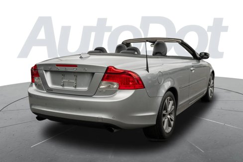 Used 2013 Volvo C70 T5 image 3