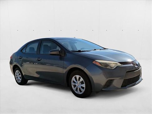 Used 2015 Toyota Corolla L image 3
