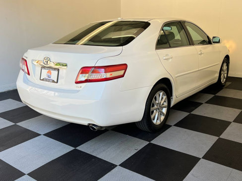 Used 2011 Toyota Camry XLE image 6