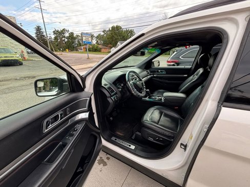 Used 2016 Ford Explorer Sport image 15