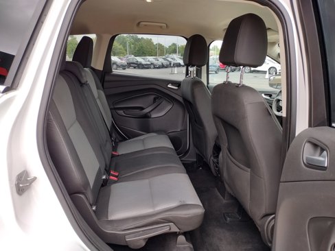 Used 2017 Ford Escape SE w/ SE Cold Weather Package image 8
