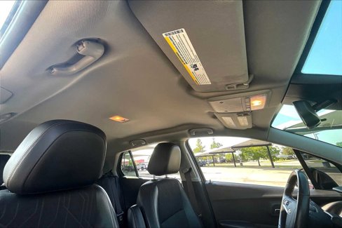 Used 2019 Chevrolet Trax LT w/ LT Convenience Package image 13