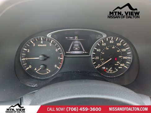 Used 2018 Nissan Pathfinder SV image 11