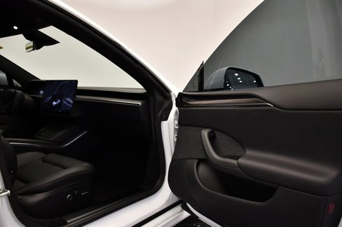 Used 2022 Tesla Model S image 42