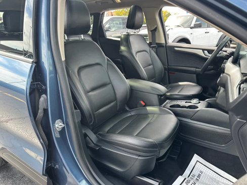 Used 2020 Ford Escape SE Sport image 36