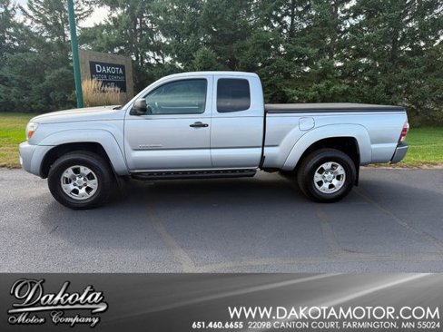 Used 2011 Toyota Tacoma 4x4 Access Cab image 1