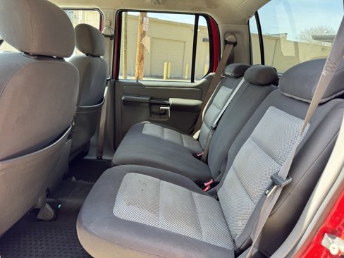 Used 2005 Ford Explorer Sport Trac XLT image 14