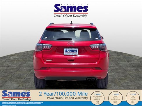 Used 2022 Jeep Compass Limited image 5