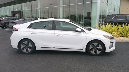 Certified 2020 Hyundai Ioniq SEL image 21