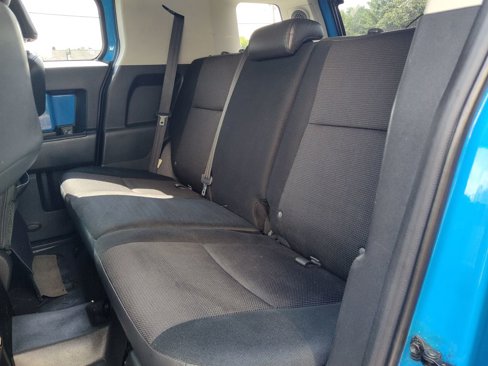 Used 2007 Toyota FJ Cruiser 4WD image 11