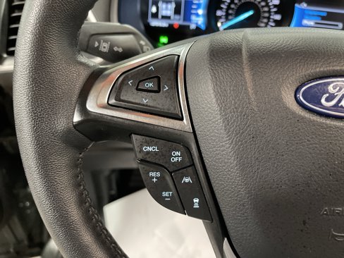 Used 2024 Ford Edge SEL image 18