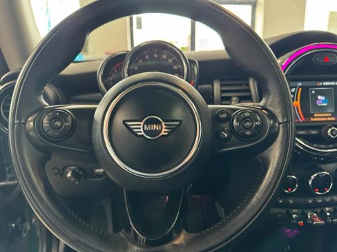 Used 2019 MINI Cooper 2-Door Hardtop image 34