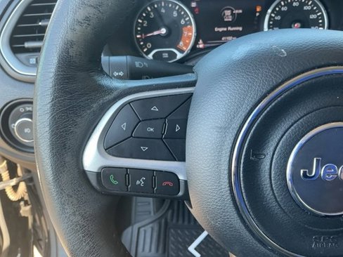 Used 2021 Jeep Renegade Latitude w/ Convenience Group image 19