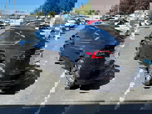 Used 2018 Tesla Model 3 Long Range image 5