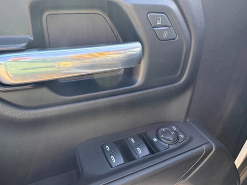 Used 2021 Chevrolet Silverado 1500 Custom image 16