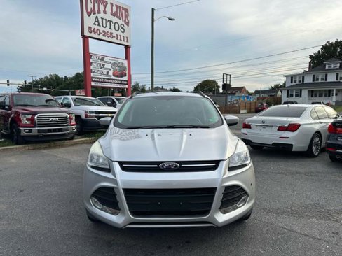 Used 2014 Ford Escape SE w/ Equipment Group 201A image 3