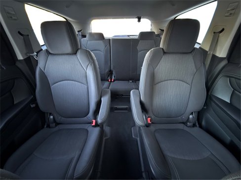 Used 2016 Chevrolet Traverse LT image 15