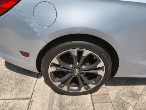 Used 2019 Buick Cascada Premium image 27