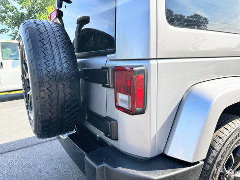 Used 2018 Jeep Wrangler Unlimited Sahara image 15