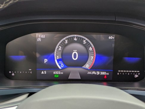Used 2024 Volkswagen Taos SE w/ Panoramic Sunroof Package image 18