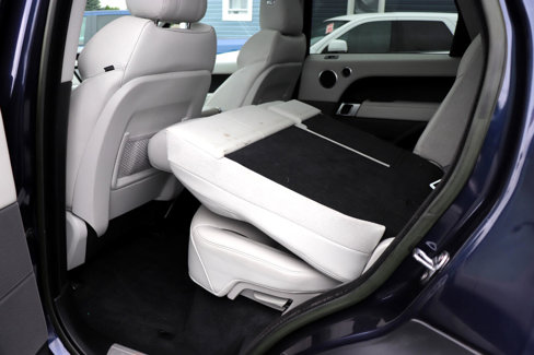 Used 2015 Land Rover Range Rover Sport HSE image 26