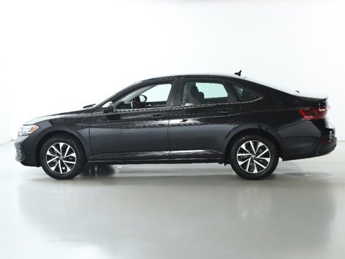 Used 2024 Volkswagen Jetta S image 37