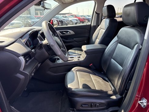 Used 2018 Chevrolet Traverse LT image 16