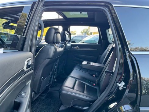 Used 2021 Jeep Grand Cherokee Limited w/ Sun & Sound Group image 17