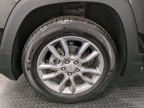 Used 2022 GMC Terrain SLT w/ Infotainment Package II image 7