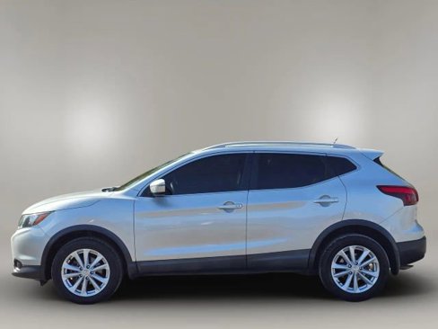 Used 2017 Nissan Rogue Sport SV image 8