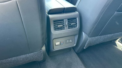 Used 2023 Nissan Rogue SL w/ SL Premium Package image 22