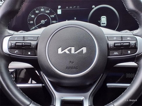 Used 2023 Kia Sportage SX image 14