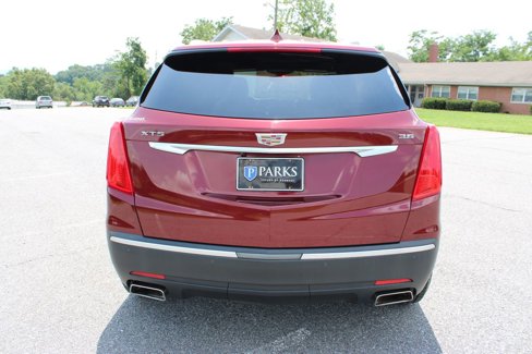 Used 2018 Cadillac XT5 Luxury w/ Driver Awareness Package image 8