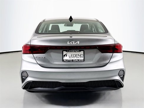 Used 2024 Kia Forte LXS image 7
