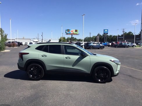 New 2025 Chevrolet Trax ACTIV w/ Driver Confidence Package image 2