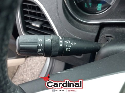 Used 2011 Chrysler 200 Touring image 24