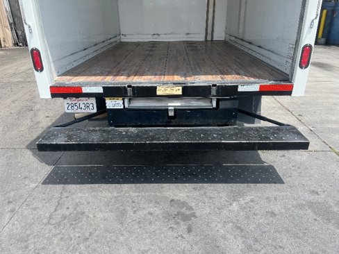 Used 2021 GMC Savana 3500 w/ Power Convenience Package image 9