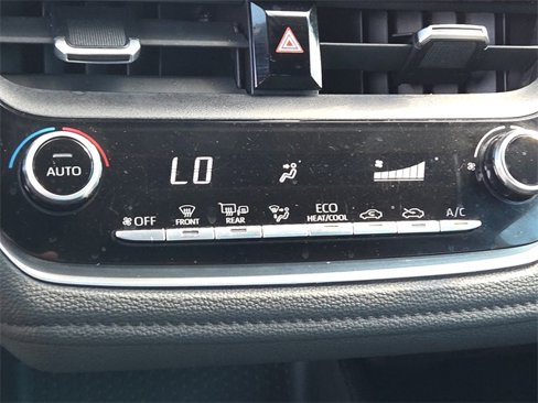 Used 2020 Toyota Corolla SE image 19