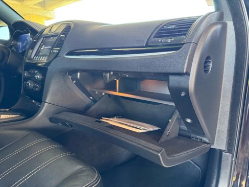 Used 2019 Chrysler 300 S image 26