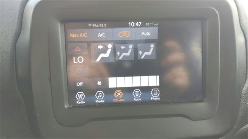 Used 2020 Jeep Renegade Latitude image 28